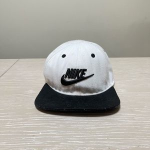 Nike Hat Cap SnapBack White Black Logo Swoosh Adjustable Youth Toddler